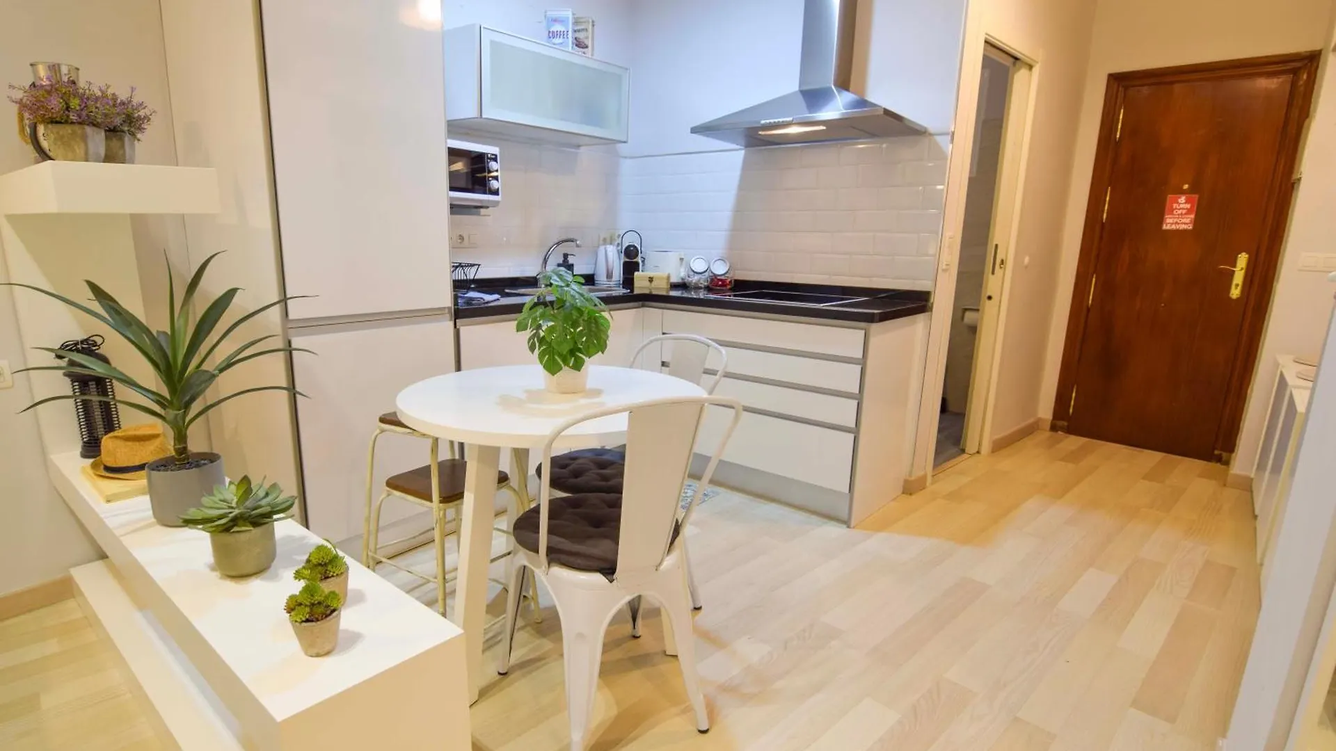 Letplanet Peaceful Thyssen Apartment Malaga