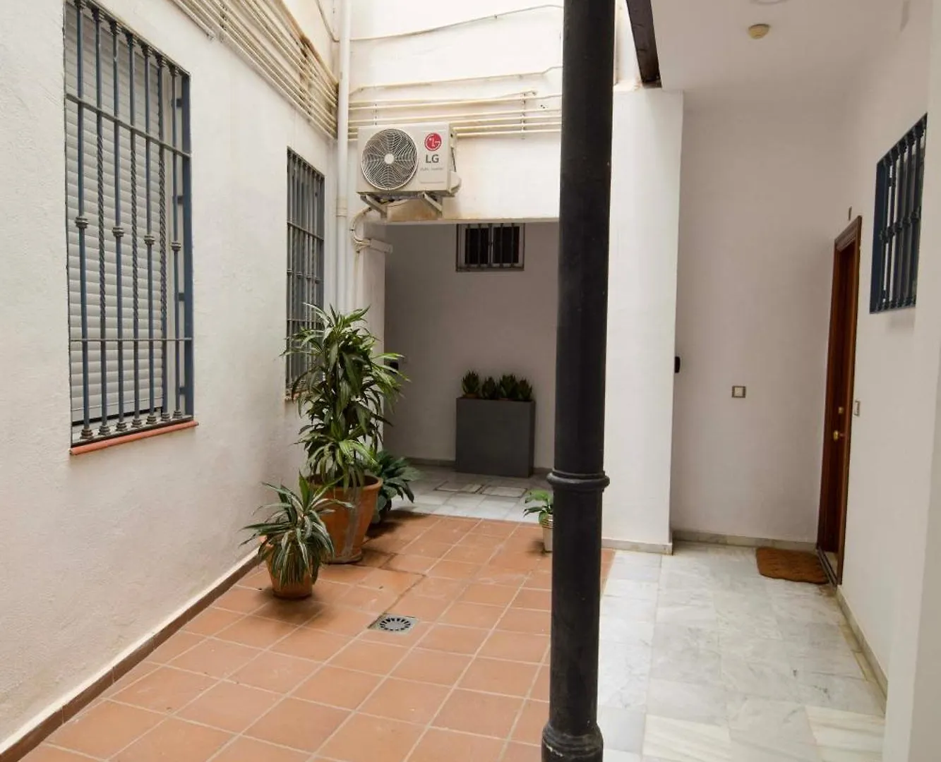 Letplanet Peaceful Thyssen Apartment Malaga