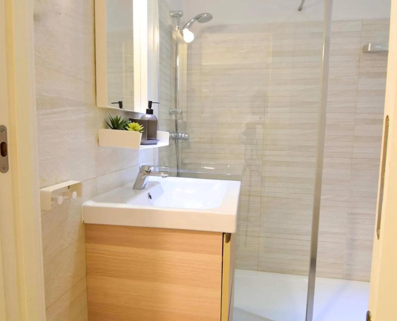 Letplanet Peaceful Thyssen Apartment Malaga