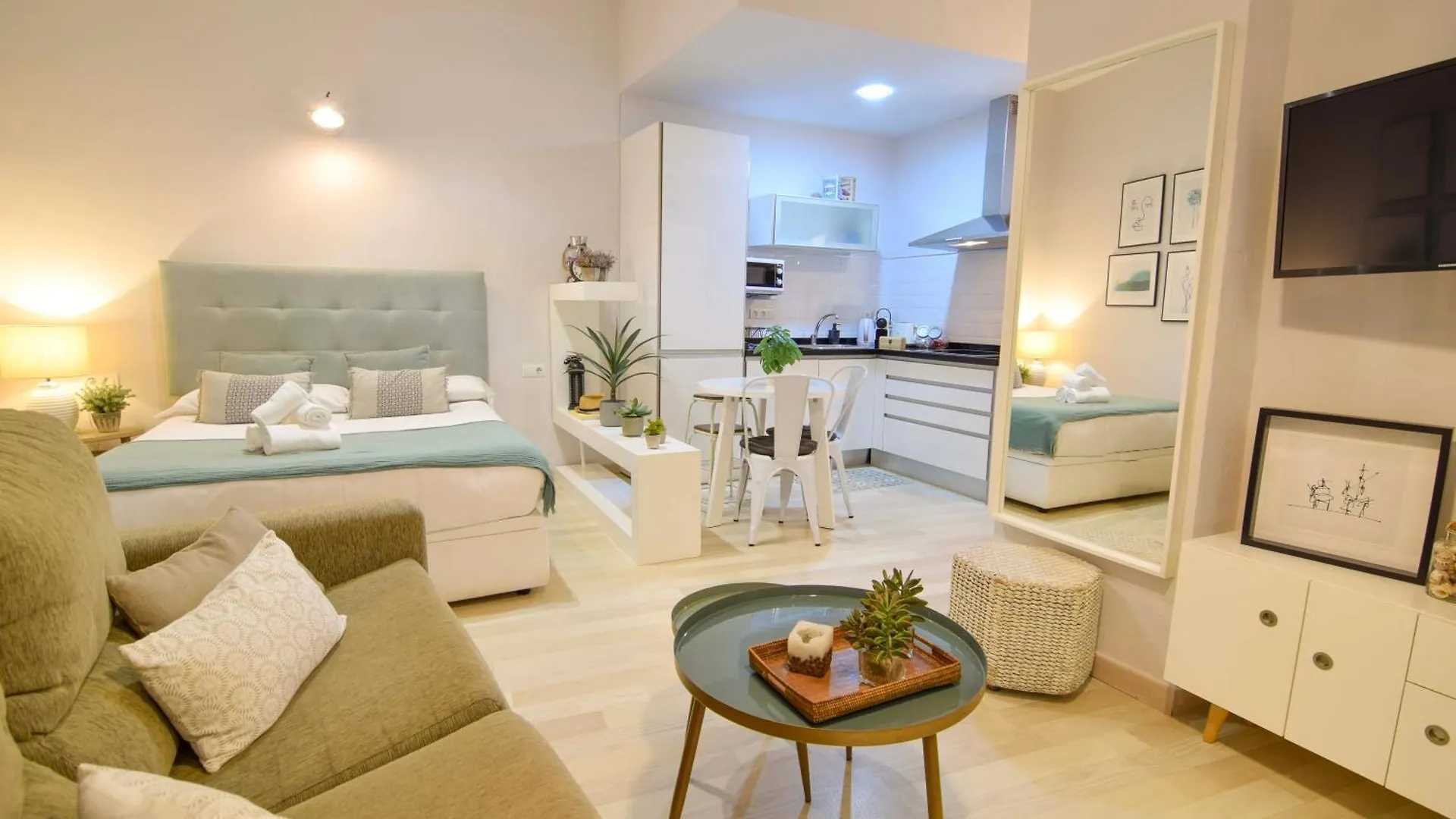 Letplanet Peaceful Thyssen Apartment Malaga Spain