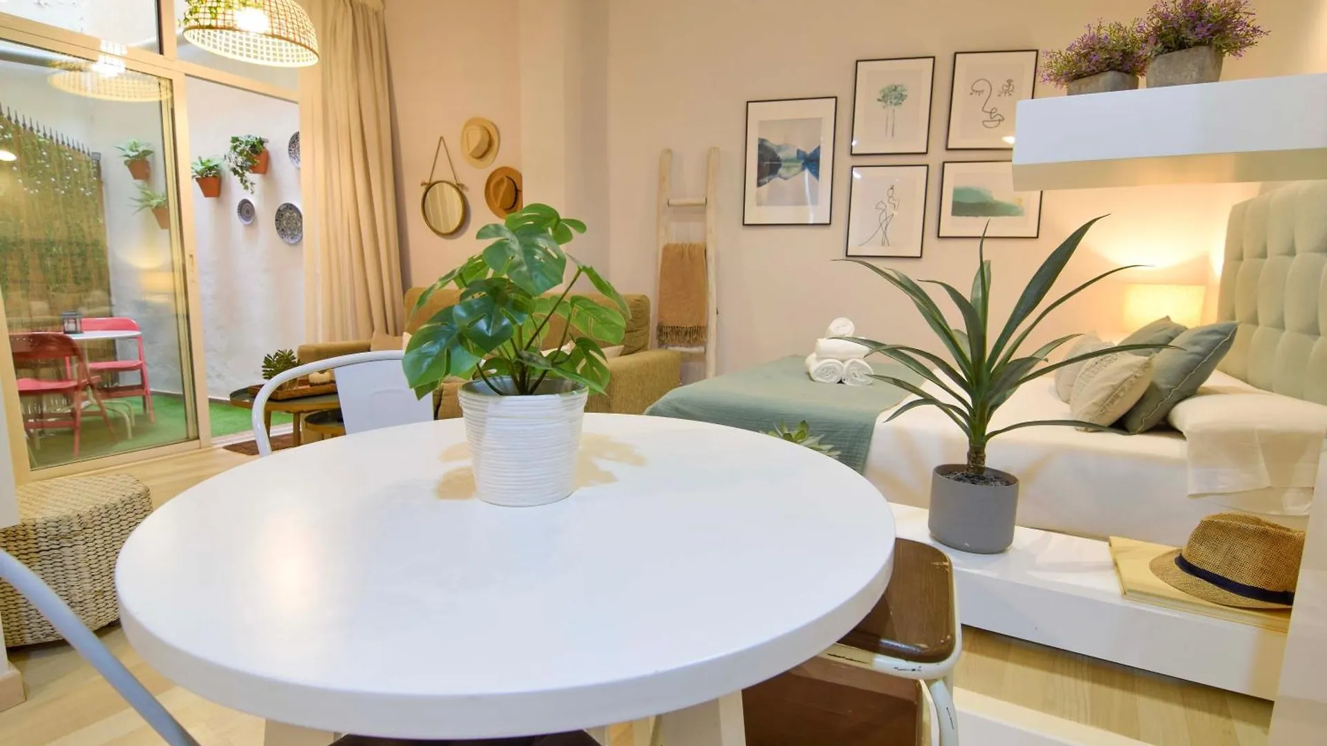 Letplanet Peaceful Thyssen Apartment Malaga
