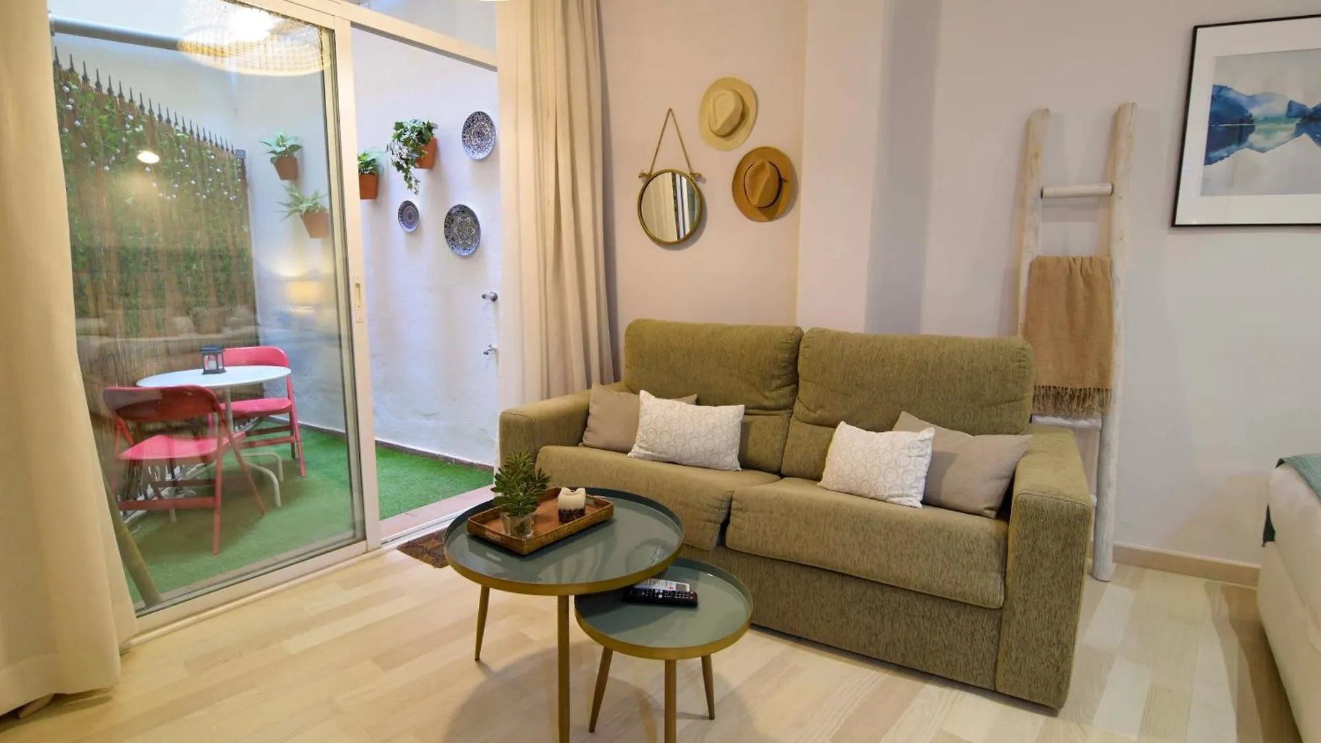 Letplanet Peaceful Thyssen Apartment Malaga